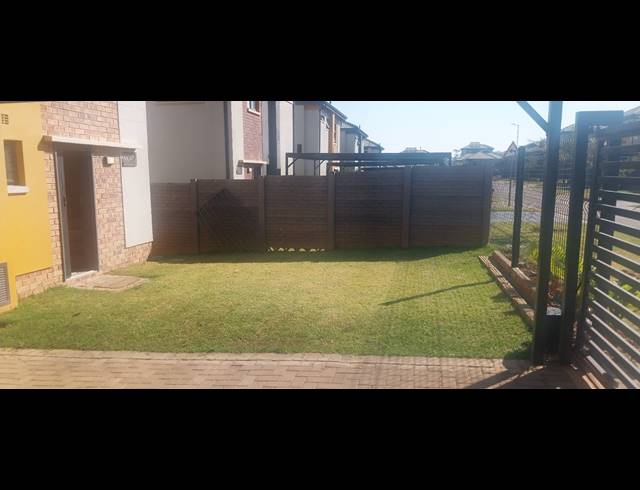 4 BEDROOM HOUSE FOR SALE IN LOTUS GARDENS